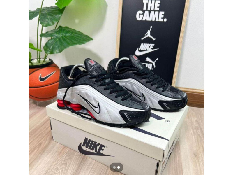 Nike Shox