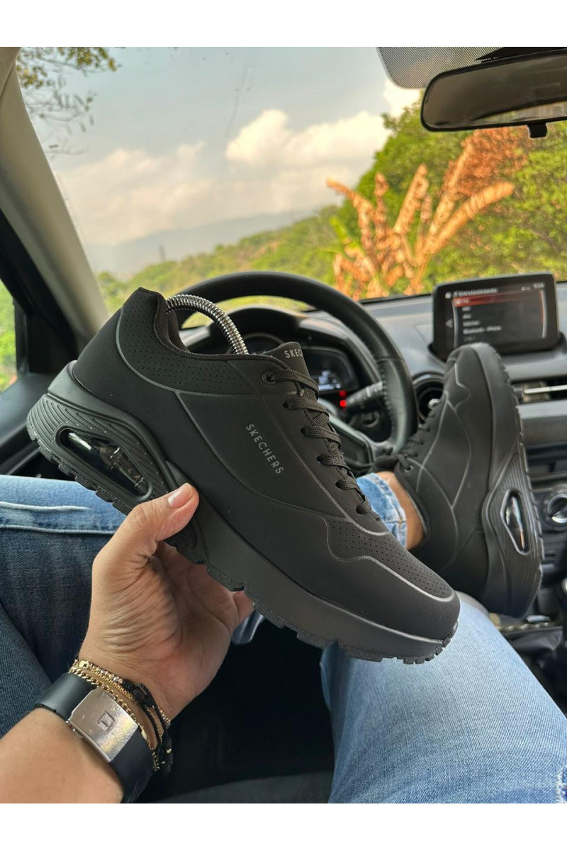 Skechers Uno Stand On Air